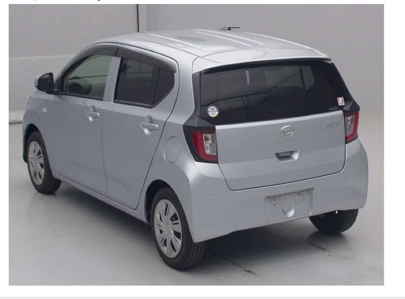 Daihatsu Mira 2021 5