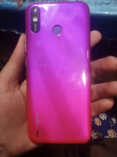 Tecno spark 4 lite  2!gb ram 32 gb memory