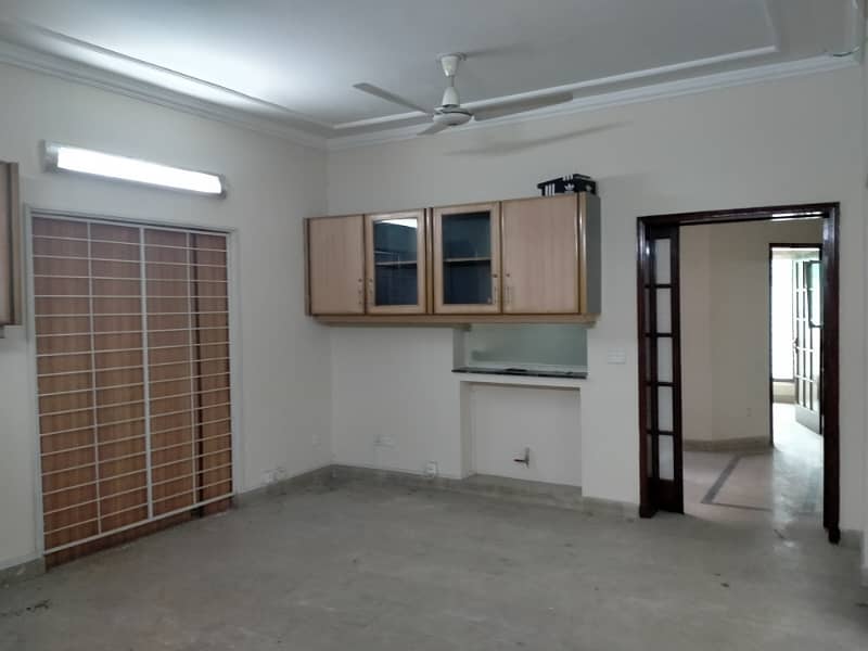 OFFICE USE HOUSE FOR RENT GULBERG GARDEN TOWN MOLDEL TOWN SHADMAN GOR LAHORE 8