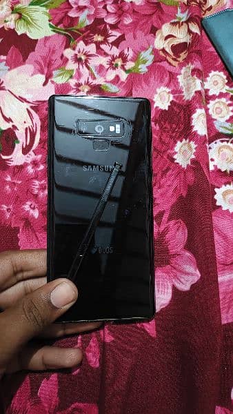 Samsung galaxy note 9 just in 25k 8