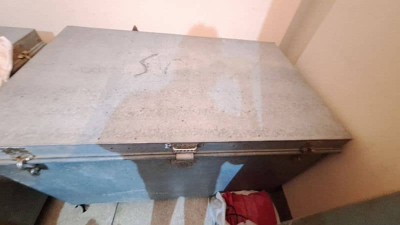 heavy steel pati good condition 1