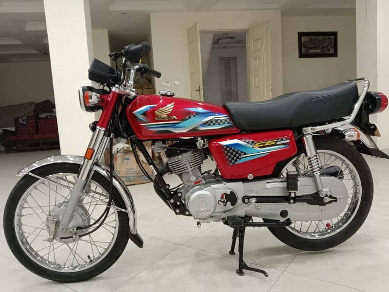 Honda CG 125 Red 2024 2