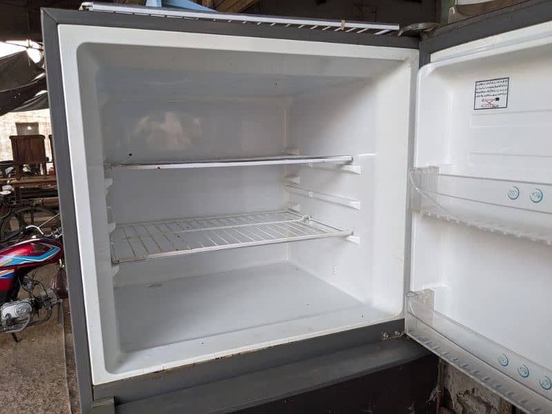 Haier Jumbo Size Fridge Refrigerator 4