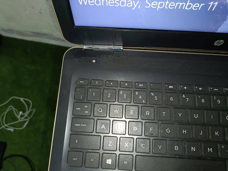 urgent sale hp leptop home use 2