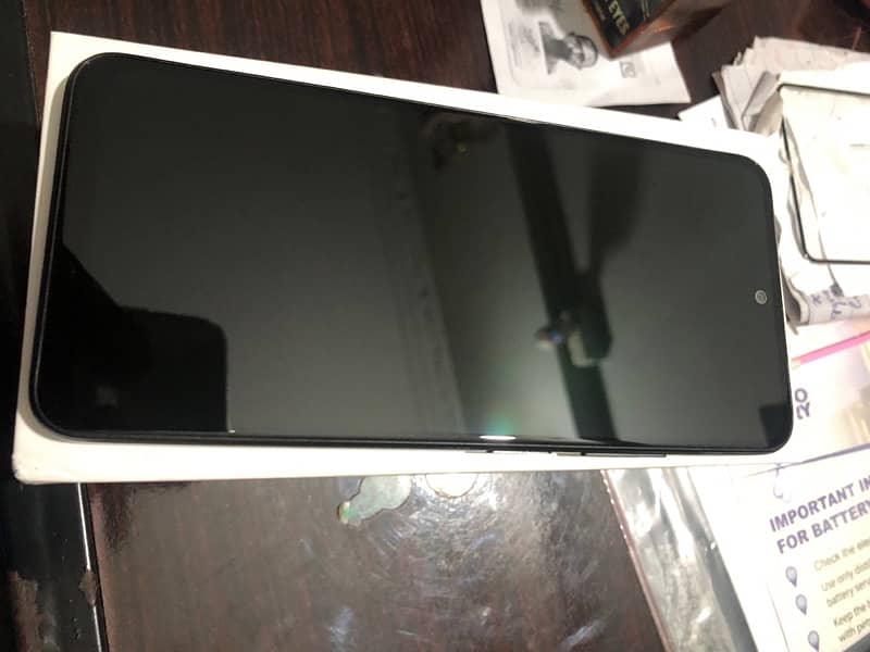 Redmi note 11 6/128 with box and original charger and cable 2