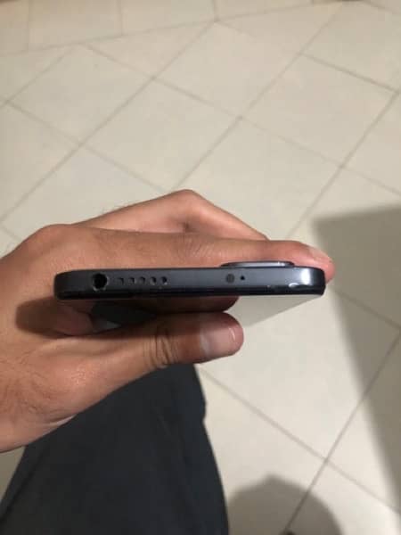 Redmi note 11 6/128 with box and original charger and cable 6