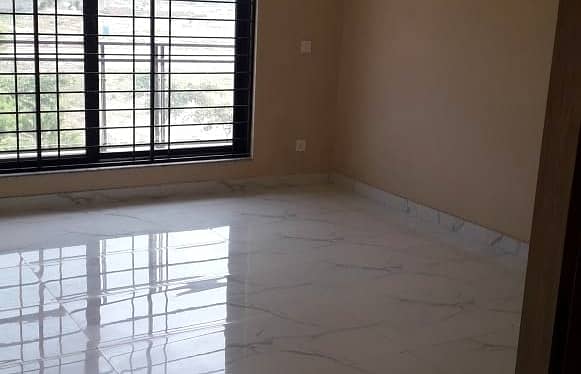 One Kanal House for Rent in DHA Phase 7 2