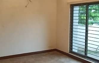 One Kanal House for Rent in DHA Phase 7 4