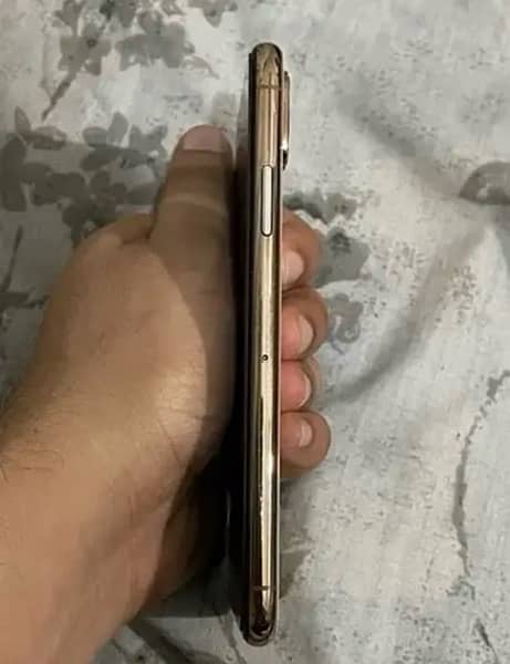 iPhone Xs dual PTA approved 2