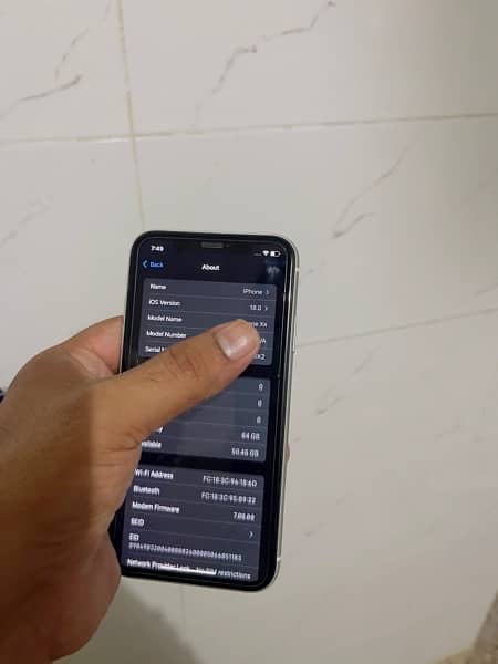 IPHONE XR 64 GB Good condition all ok sim working 7