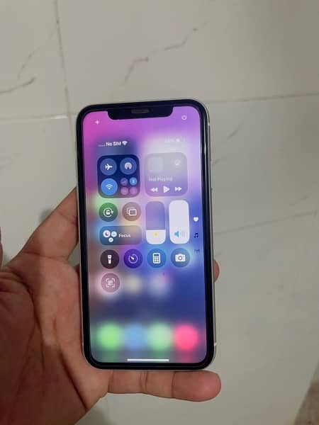 IPHONE XR 64 GB Good condition all ok sim working 8