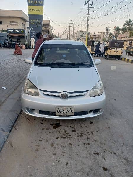 Toyota Platz 2004 2