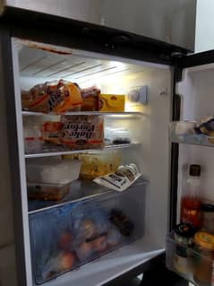 Selling Haier fridge (HRF-216)