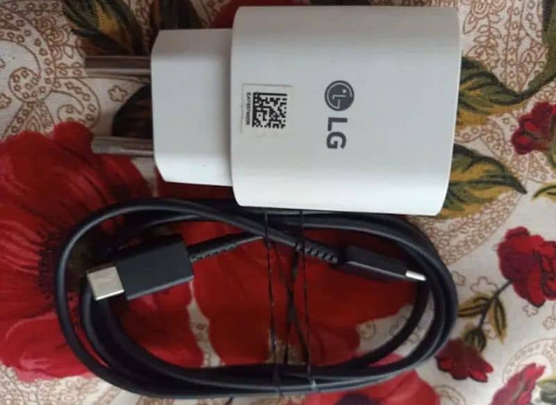 LG charger 25 wat super fast original box wala je 03129572280 3