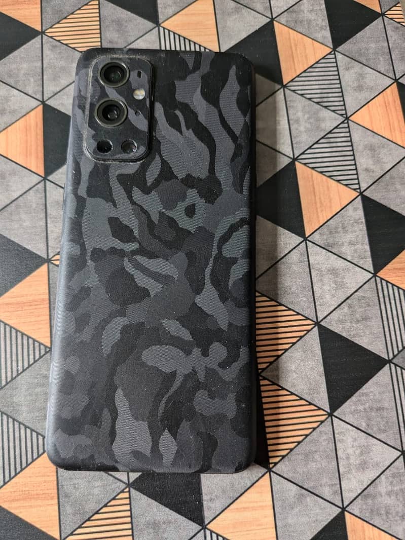 OnePlus 9 pro 8/128gb with spigen original cover Immaculate Condition 1