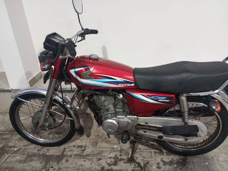 Honda CG 125 Model 2015 for sale in good condition 1