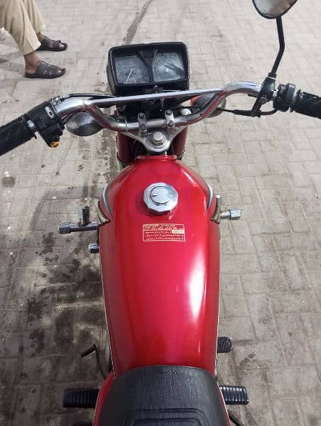 Honda CG 125 Model 2015 for sale in good condition 2