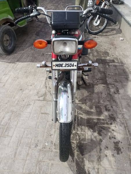 Honda CG 125 Model 2015 for sale in good condition 4