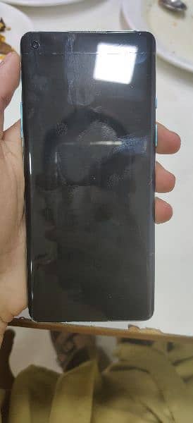 one plus 8 8/128gb 10/10 condition all ok just hlka sa screen pr scrTh 1