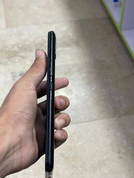 Infinix hot 8 lite 2/32 3