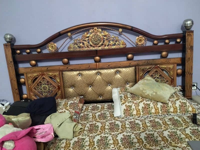 king size 6x6.5 foot size iron bed without mattress 3