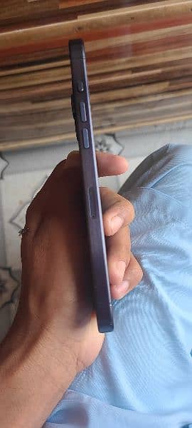 iPhone 15 Pro Max Rate Q itna Km Hy smjh to ap Gy ho gy 6