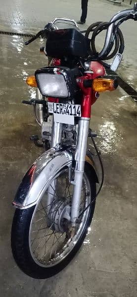 Honda CD 70, model 15 6