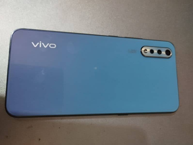 vivo S1 8/256 GB 3