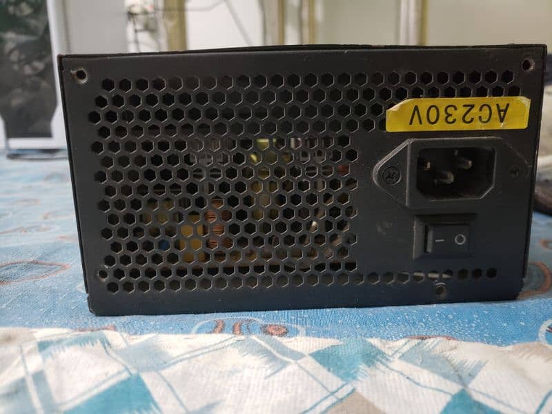 Power Supply 650 watts KT-600T 1