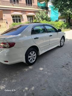 Toyota Corolla Altis 2013