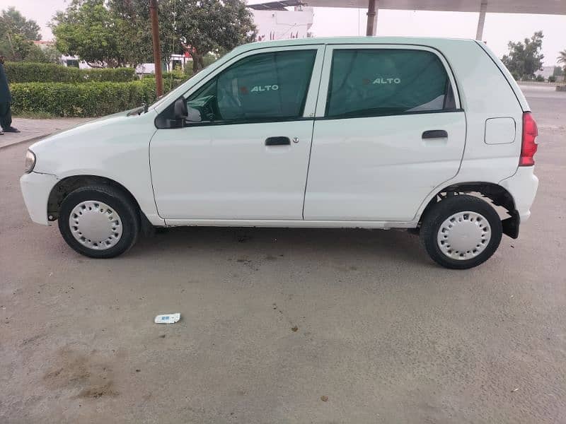 Suzuki Alto 2011 in very good condition 10