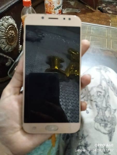 Samsung galaxy J7 Pro 3/32 sale in good condition 4