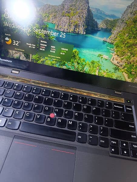 X1 CARBON i7 4th Generation ( 9/10 Condition, with 512 SSD Only 50k) 19