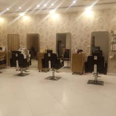 Ladies salon sale in running condition