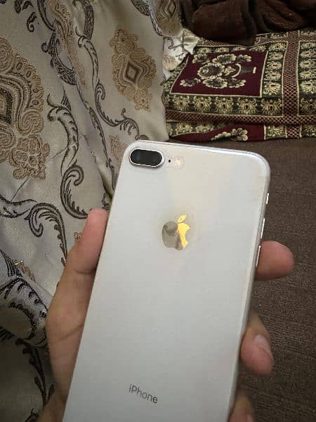 8plus iphone for sell 3