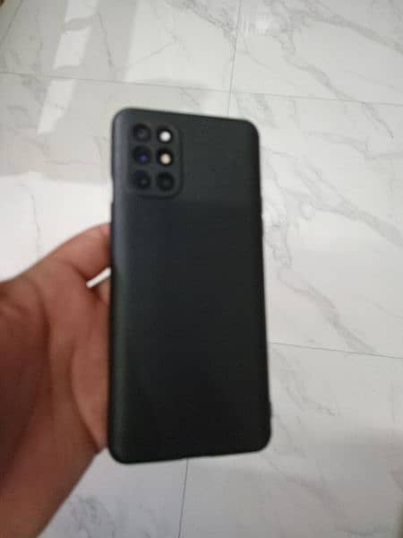 8t one plus dual sim 4