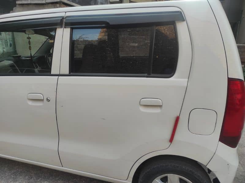 Suzuki Wagon R 2017 13