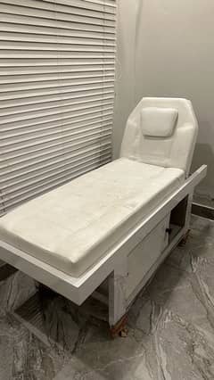 salon bed for sale