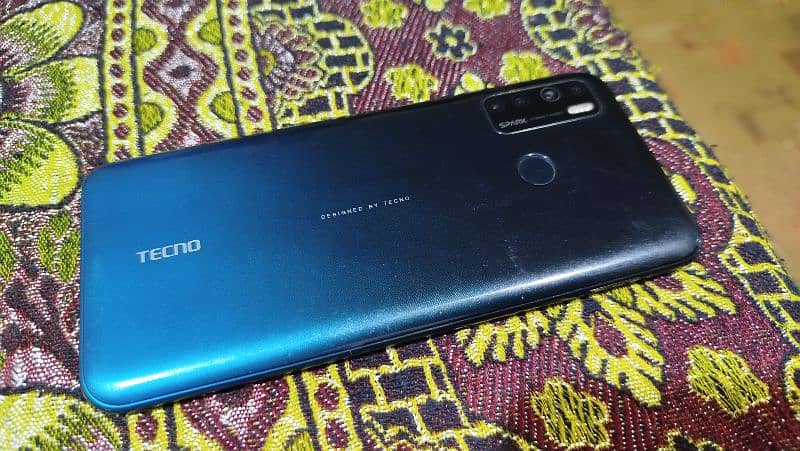 Tecno Spark 5 Pro 4-128Gb 3