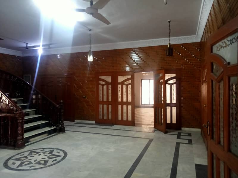 GULBERG,3 KANAL COMMERCIAL USE HOUSE FOR RENT GARDEN TOWN MOLDEL TOWN SHADMAN LAHORE 12