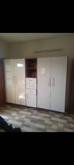 wardrobe almari