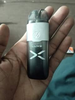 LUXE X REFILLABLE POD KITT