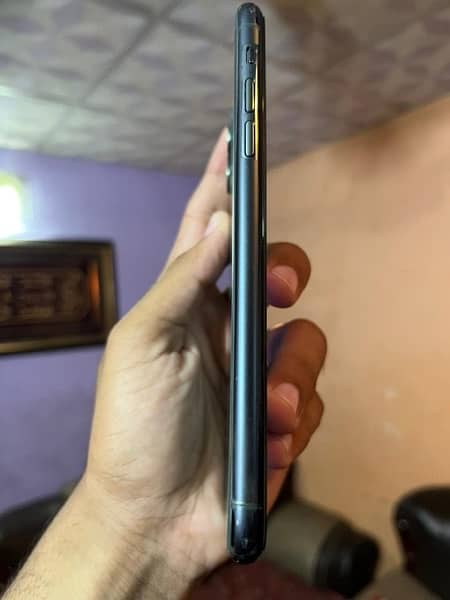 Iphone 11 Pro Max 256gb With Box 3