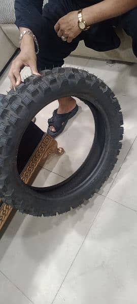 Trail and dirt bike back tyre 4