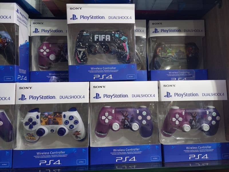 PS4 NEW CONTROLLERS 0