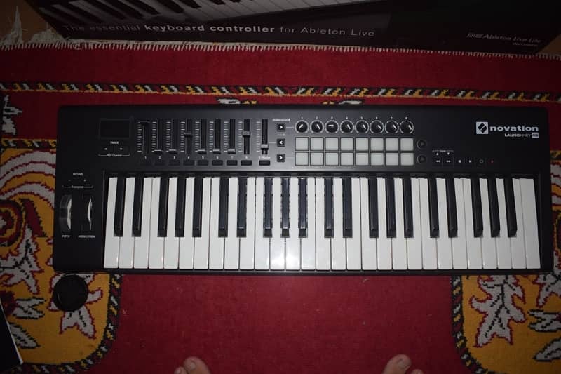 Novation launchkey 49 Mk2 2