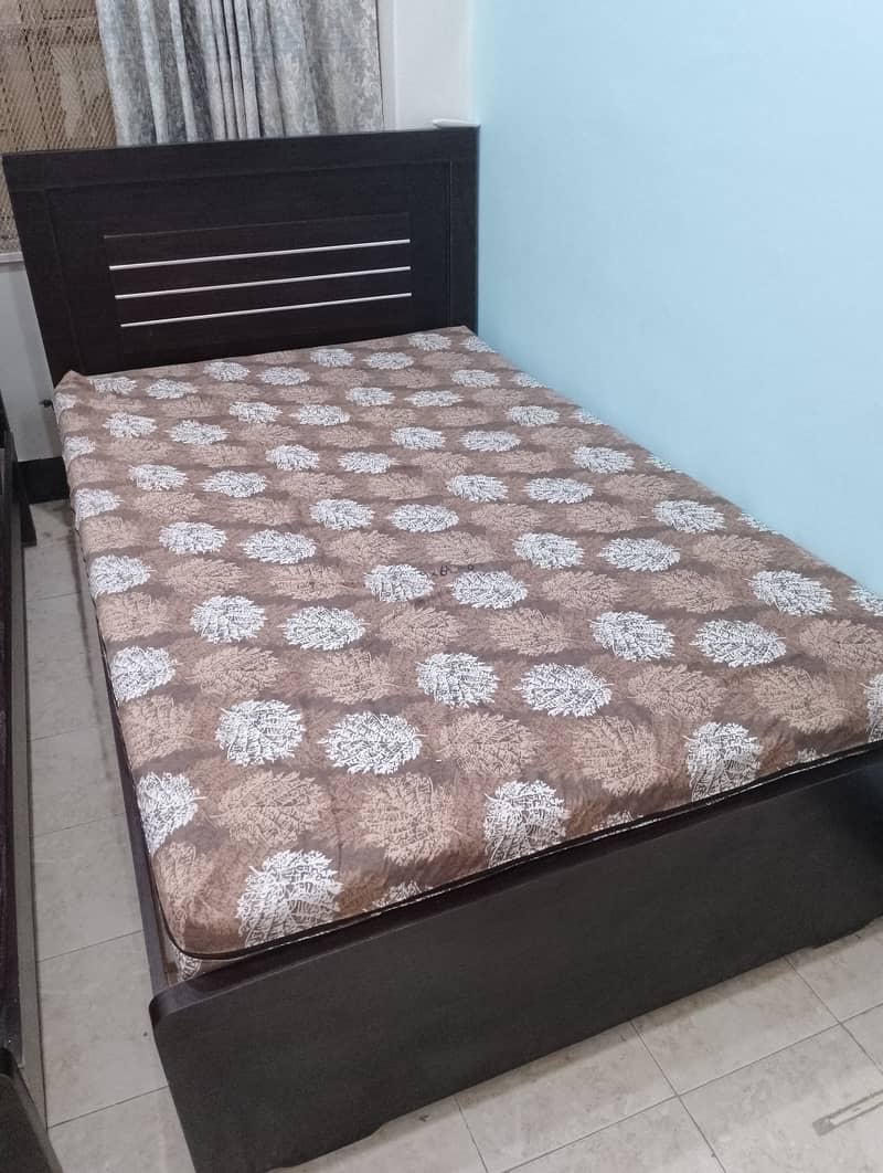 Single Wooden bed with mattress 3