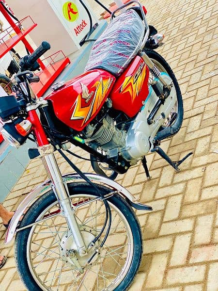 Honda cg 125 2021 good condition first owner karachi number 5