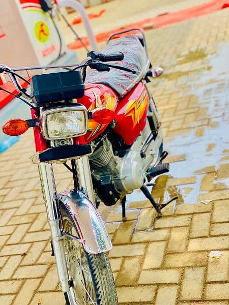 Honda cg 125 2021 good condition first owner karachi number 12