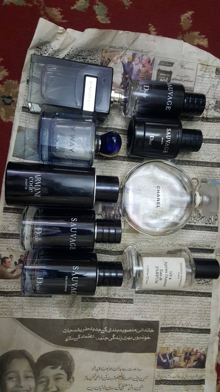 empty bottles and perfume 0